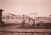 004506